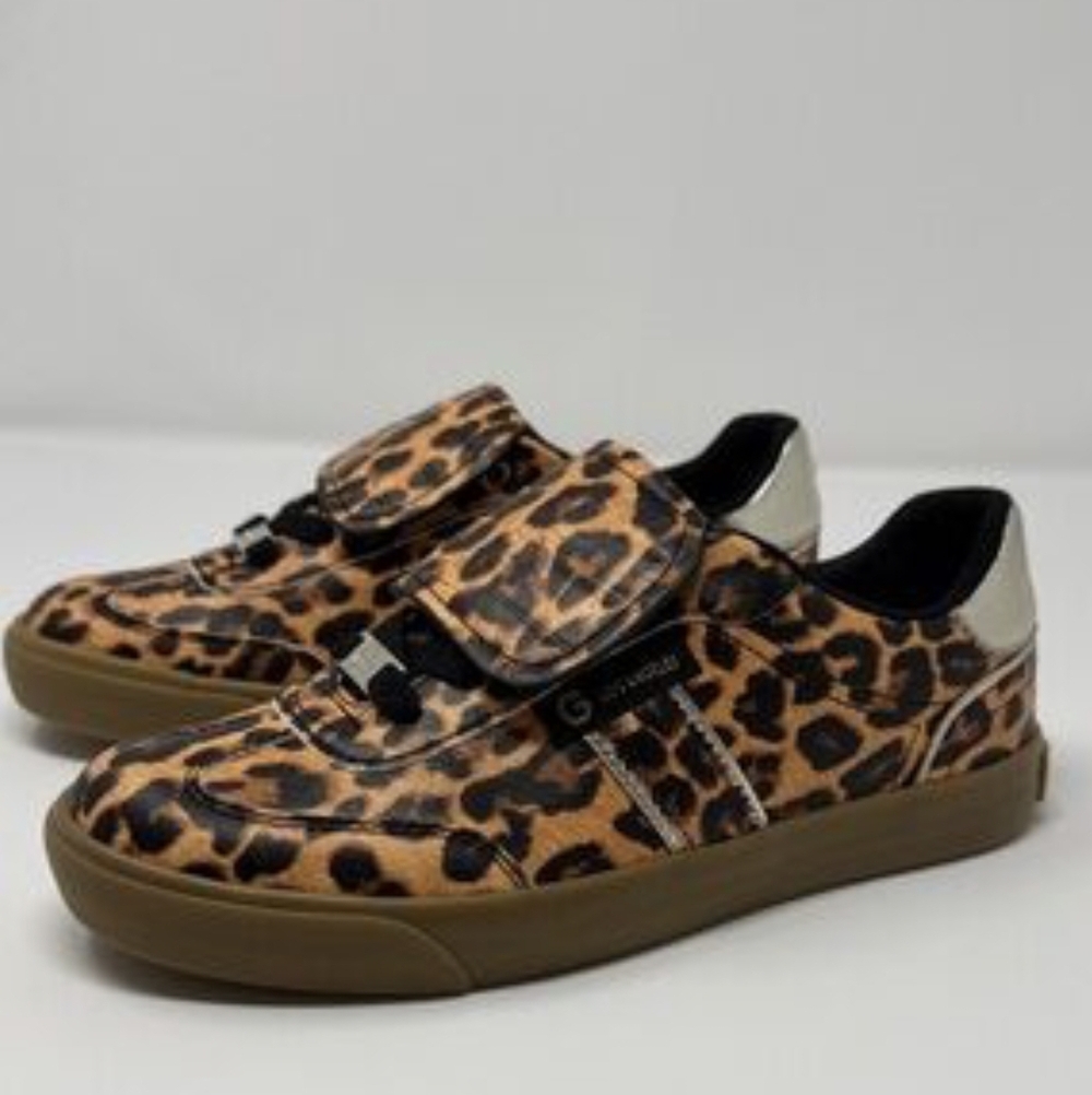 GBG Los Angeles Leopard Print Sneakers